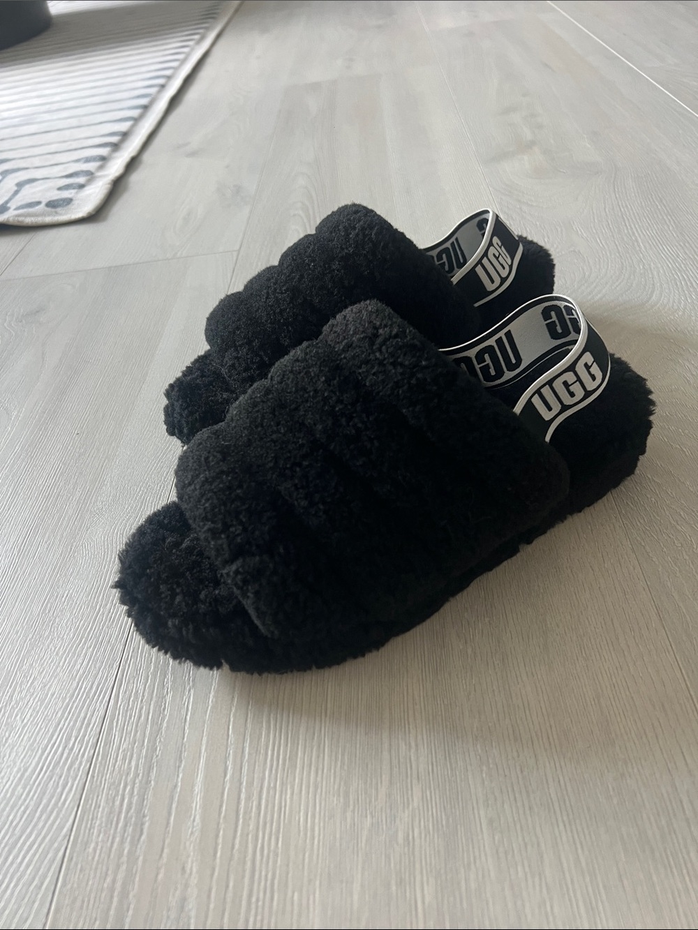UGG Black Fluff Slide with Branded Heel Strap